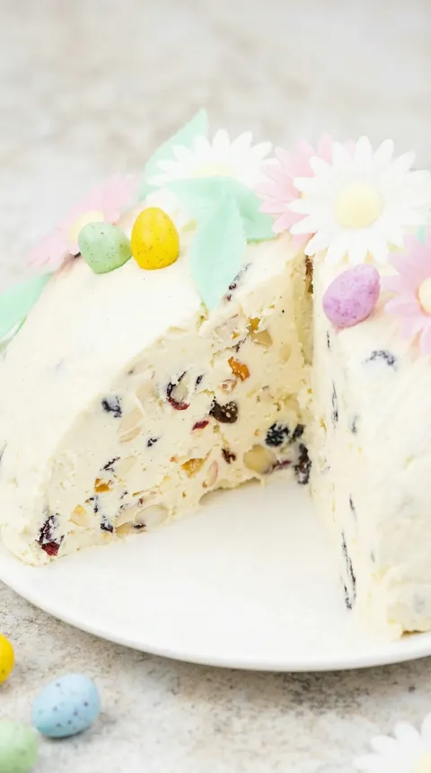 A slice of pascha wielkanocna cake.